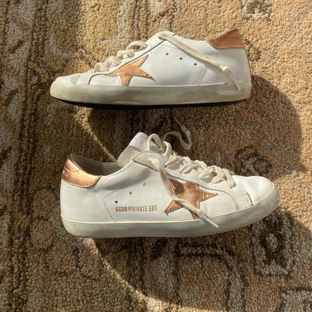 Golden Goose Super Star Low Too Sneaker- Optic White with Peach Pink Metallic - Picture 2 of 8